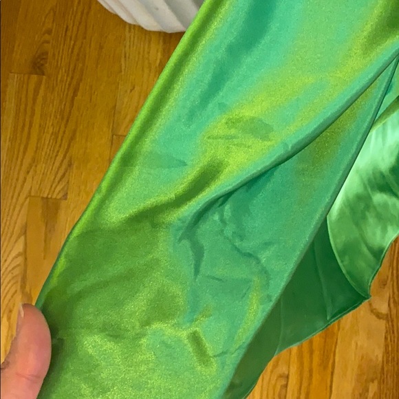 Green evening dress to help live your best life, 4 - Picture 8 of 8